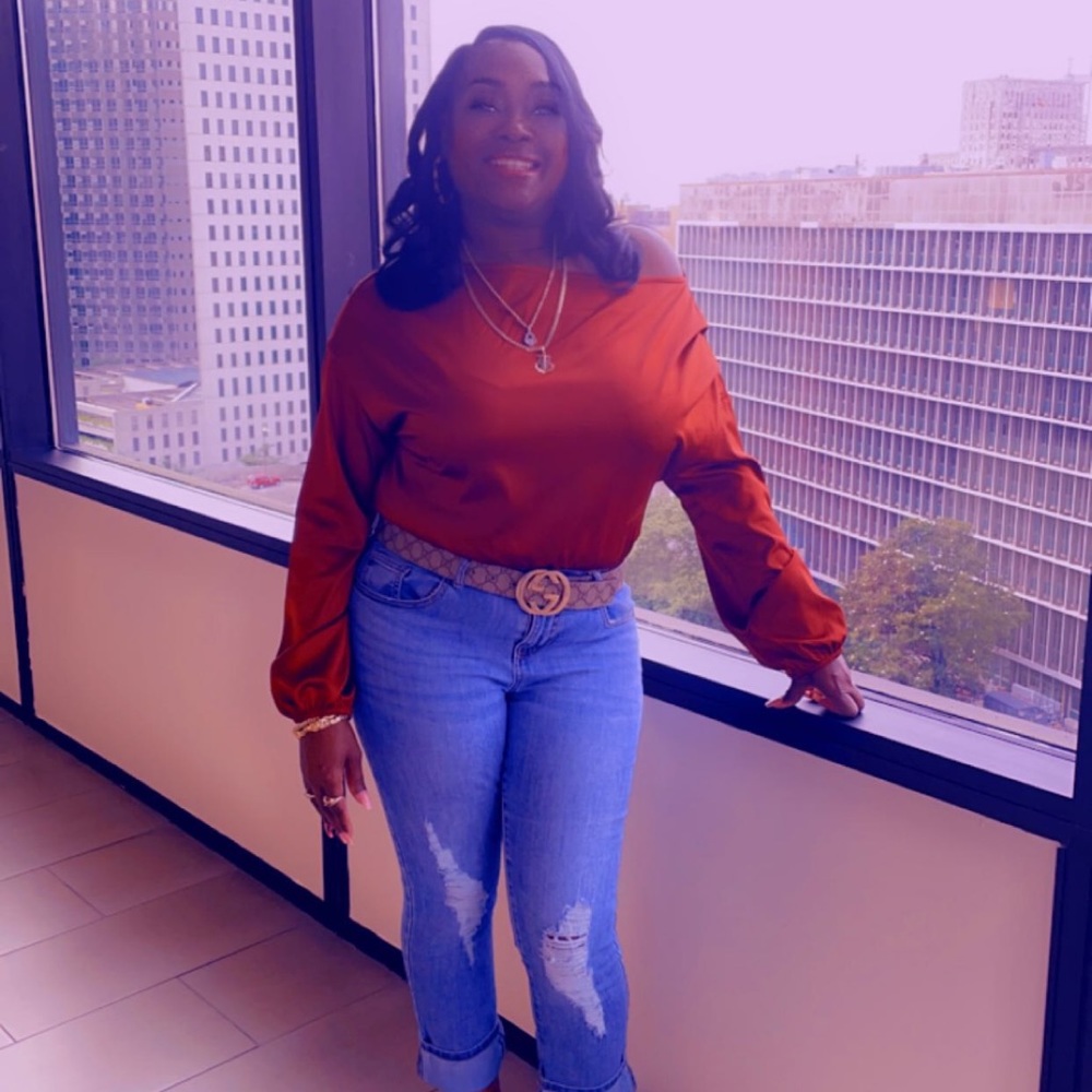 Meet your Posher, Crystal